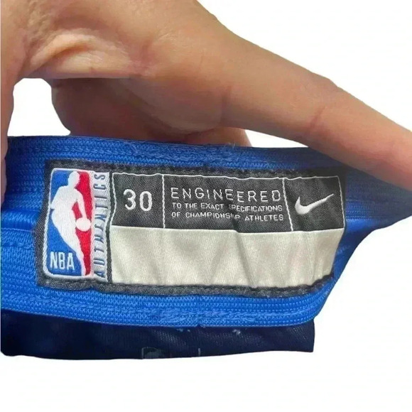 Nike NBA blue authentic Dallas
Mavericks Shorts Sz 30 - Picture 2 of 7